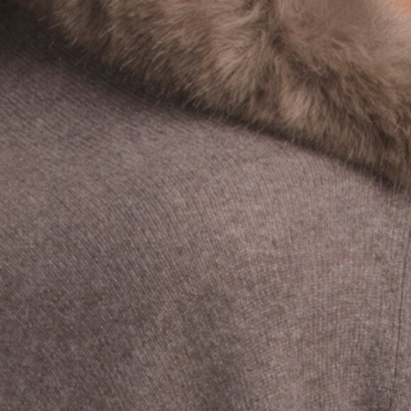 HANNAH ROSE Cashmere Windchill Topper Poncho With Faux Fur Trim - Picture 3 of 3